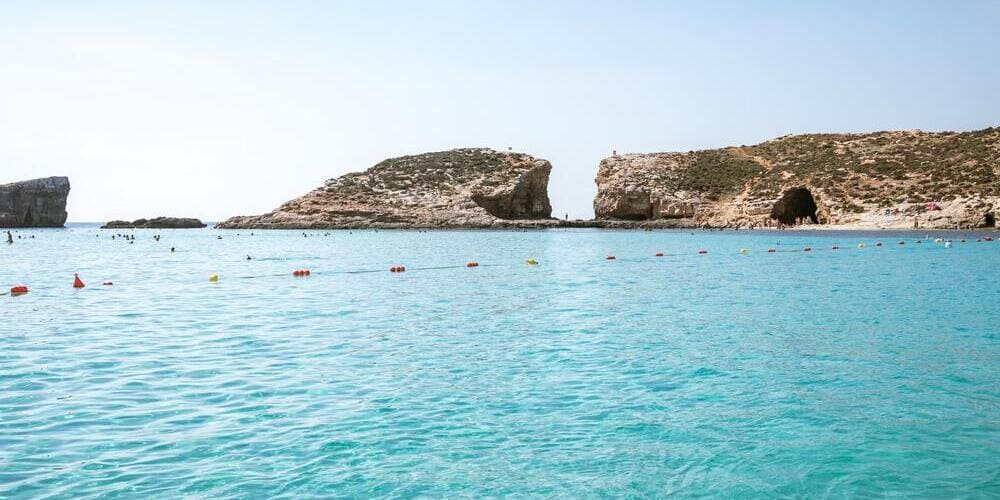 Blue Lagoon playa sin gente