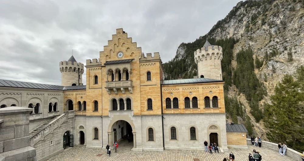 Entrada castillo de Neuschwanstein