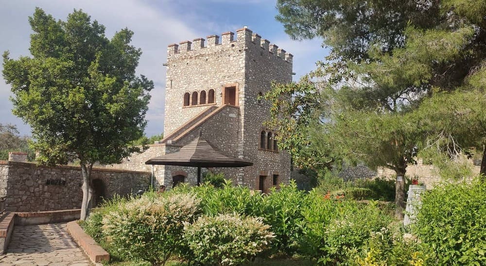 El castillo de Tirana se ha convertido en un lugar de encuentro y ocio.