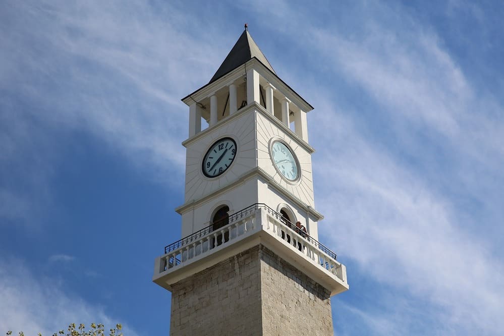 Visita a la Torre del Reloj en Tirana